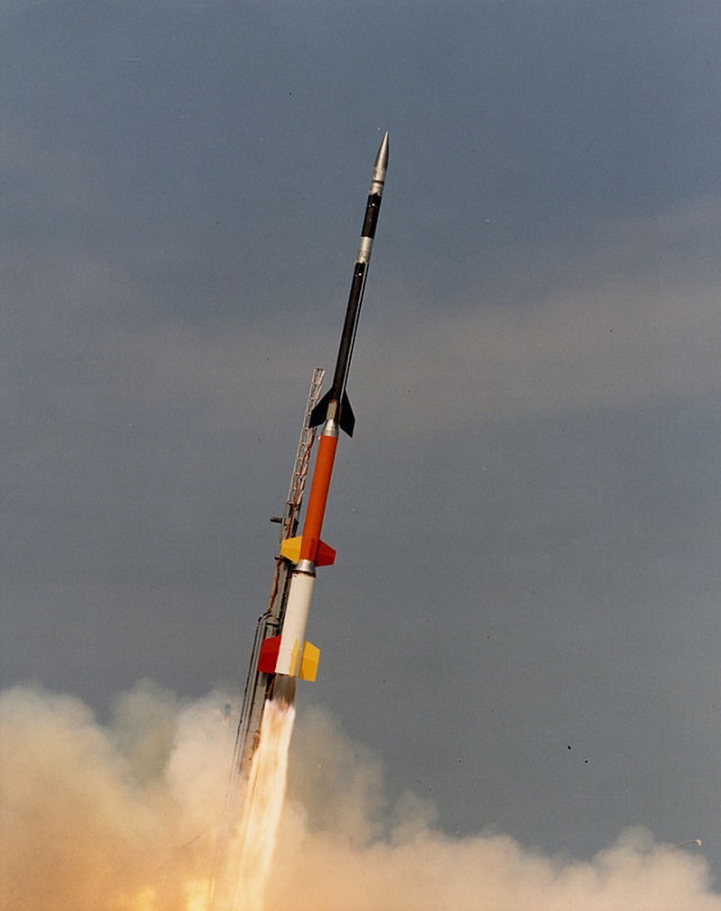 http://astro-notes.org/memo/black-brant-tir.jpg
