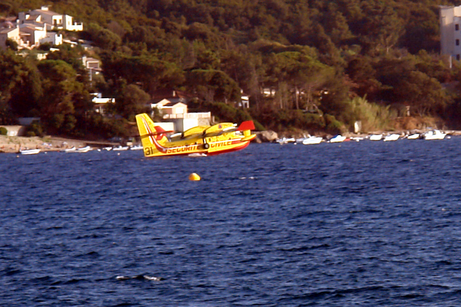 http://astro-notes.org/memo/canadair-ecopage-1.jpg
