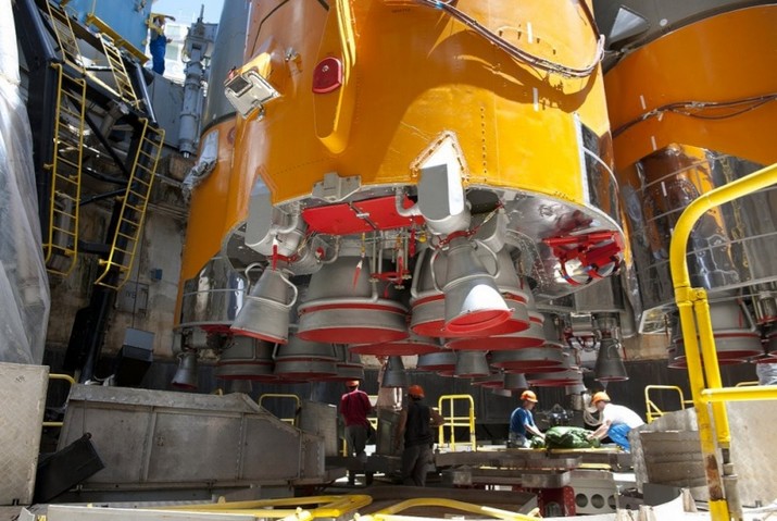 http://astro-notes.org/memo/soyouz glonass moteurs.jpg