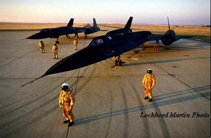http://astro-notes.org/memo/sr71-et-equipage.jpg