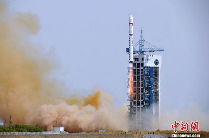 http://astro-notes.org/memo/sy-5-decolle.jpg