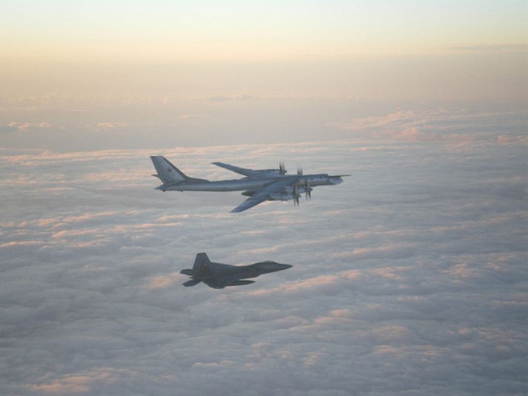 http://astro-notes.org/memo/tu 95 & raptor.jpg